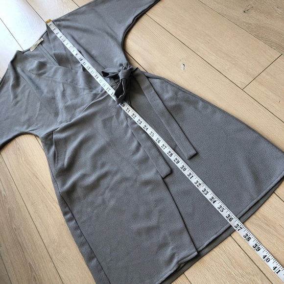 Luna Crepe Wrap Mini Dress in Grey Size M - Picture 3 of 13